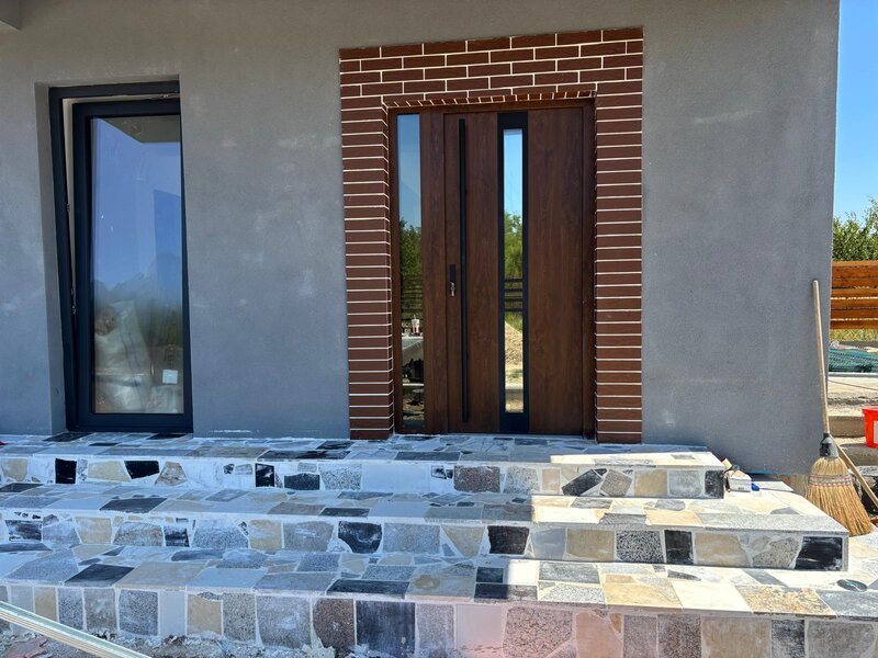 Ciolpani Case noi de vanzare  Padurea Scrovistea  aproape de Aeroportul